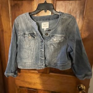 Cropped jean jacket, like new!